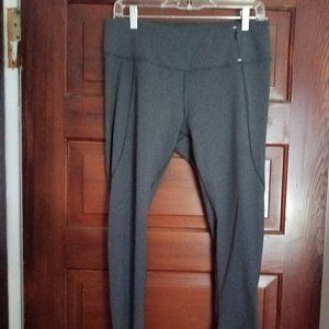 Gray yoga pants/ leggings